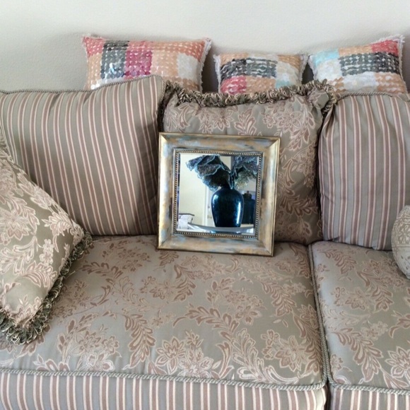 NWOT Wall Mirror 14”-14” antique style - Picture 3 of 9